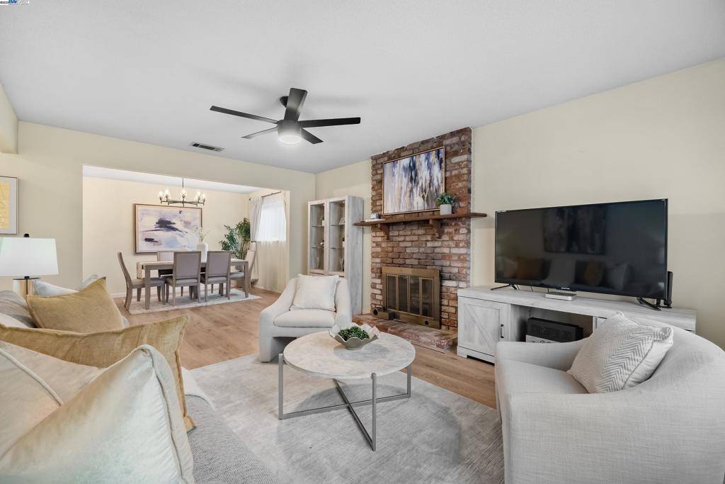 Dublin, CA 94568,7476 Brookdale Ct