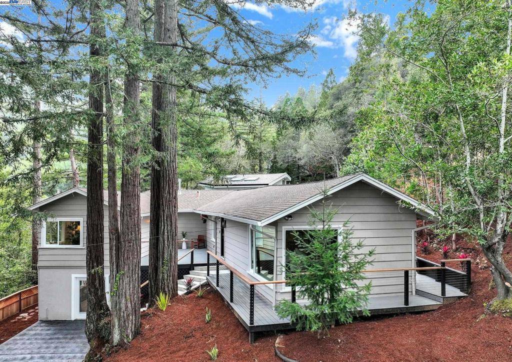 Kentfield, CA 94904,90 Upper Briar Road