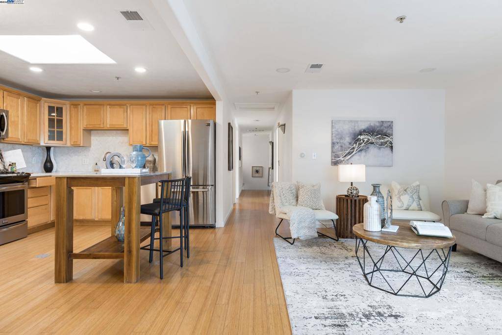 Berkeley, CA 94702,2649 San Pablo Ave #3