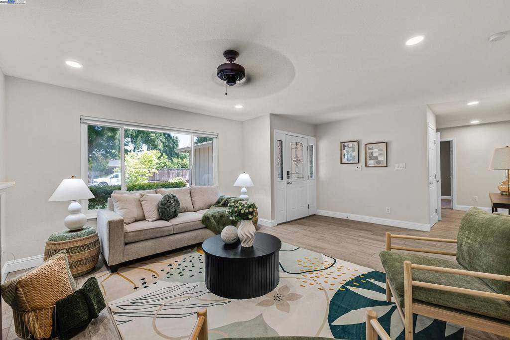Livermore, CA 94551,620 Swallow Dr
