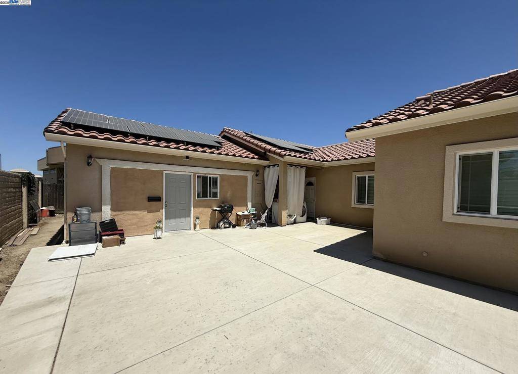 Los Banos, CA 93635,1602 Woodbrush Ave