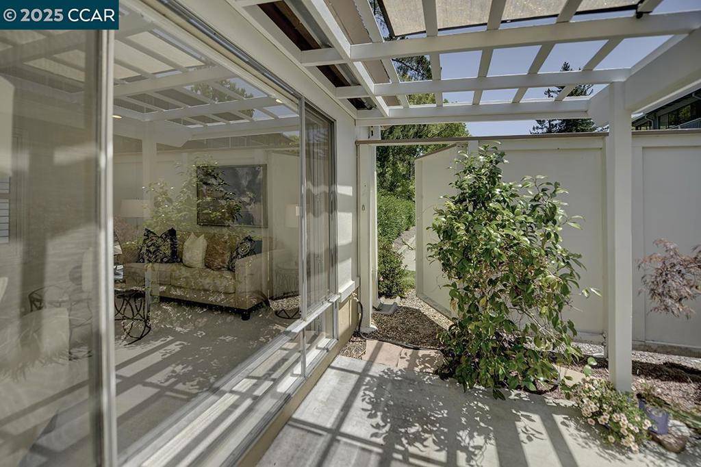 Walnut Creek, CA 94595,1160 Leisure Ln #1