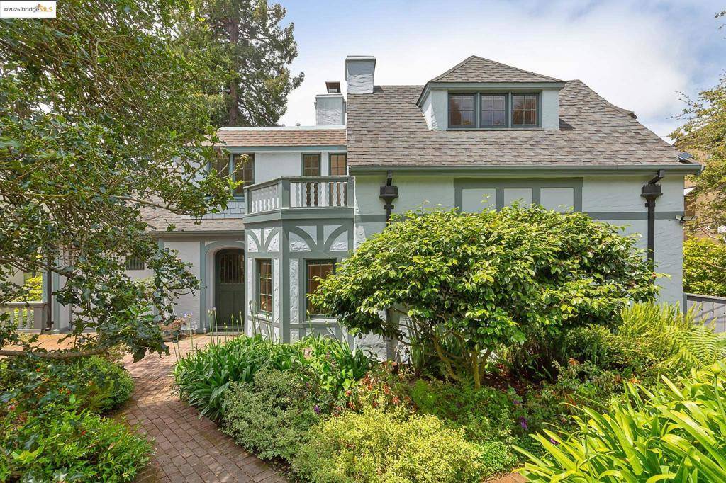 Berkeley, CA 94708,1542 Hawthorne Ter