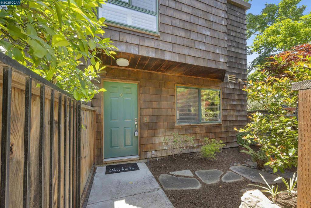 Walnut Creek, CA 94597,2340 Westcliffe Ln #C