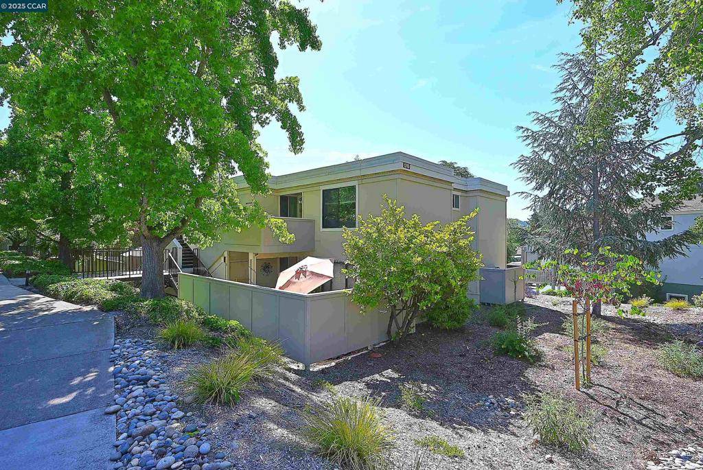 Walnut Creek, CA 94595,1316 Rockledge Ln #7