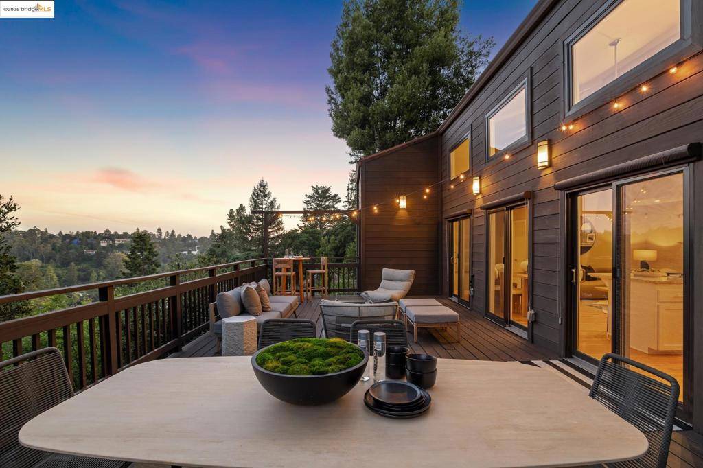 Oakland, CA 94611,55 Merriewood Cir