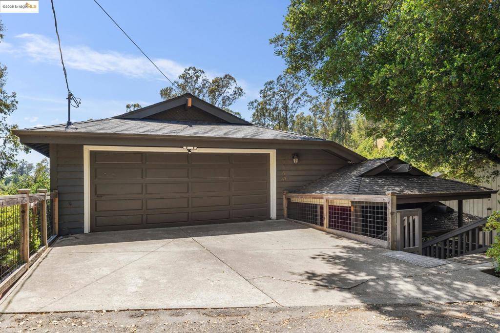 Oakland, CA 94611,7140 Thorndale Dr