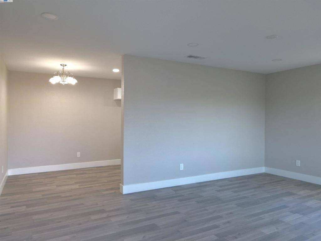 West Sacramento, CA 95605,1010 Taber St