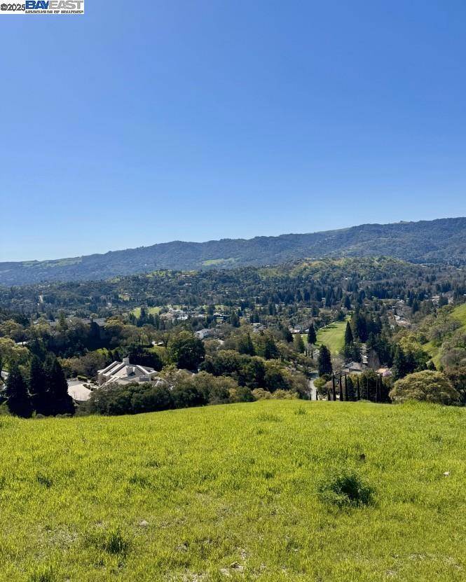 Alamo, CA 94507,457 Oakshire Place