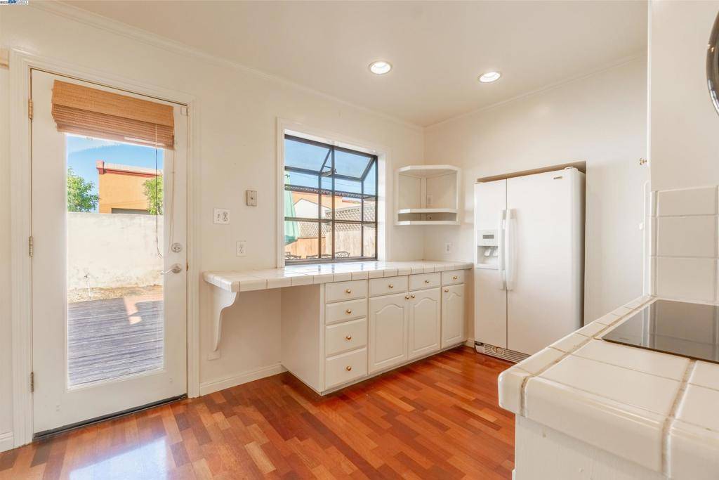 San Leandro, CA 94578,3672 Del Monte Way
