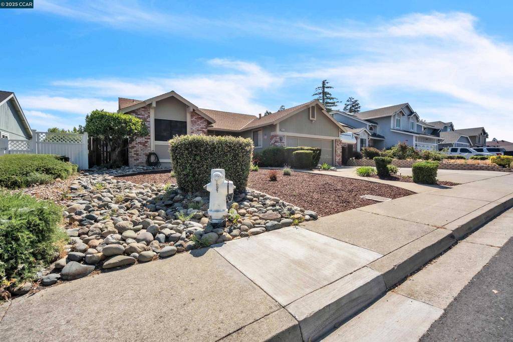 Antioch, CA 94509,4025 Eagleridge Dr