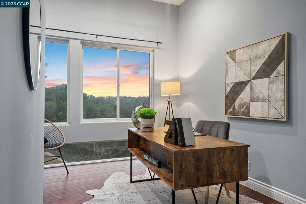 Orinda, CA 94563,102 Barbara Rd