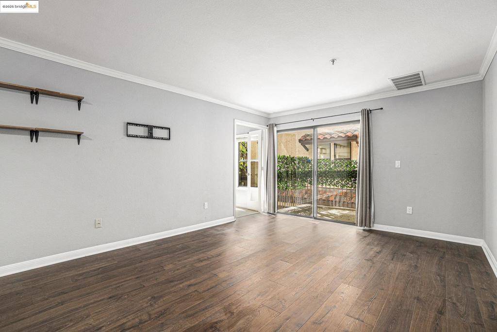 Walnut Creek, CA 94595,1122 S Villa Way