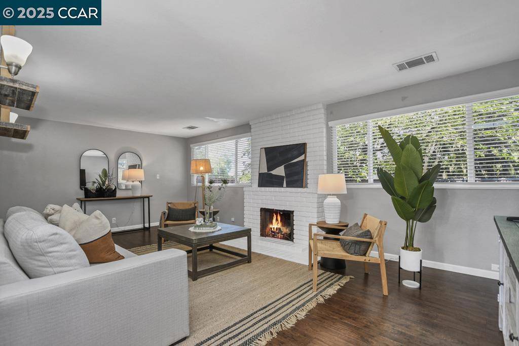 Concord, CA 94519,3117 Meadowbrook Dr