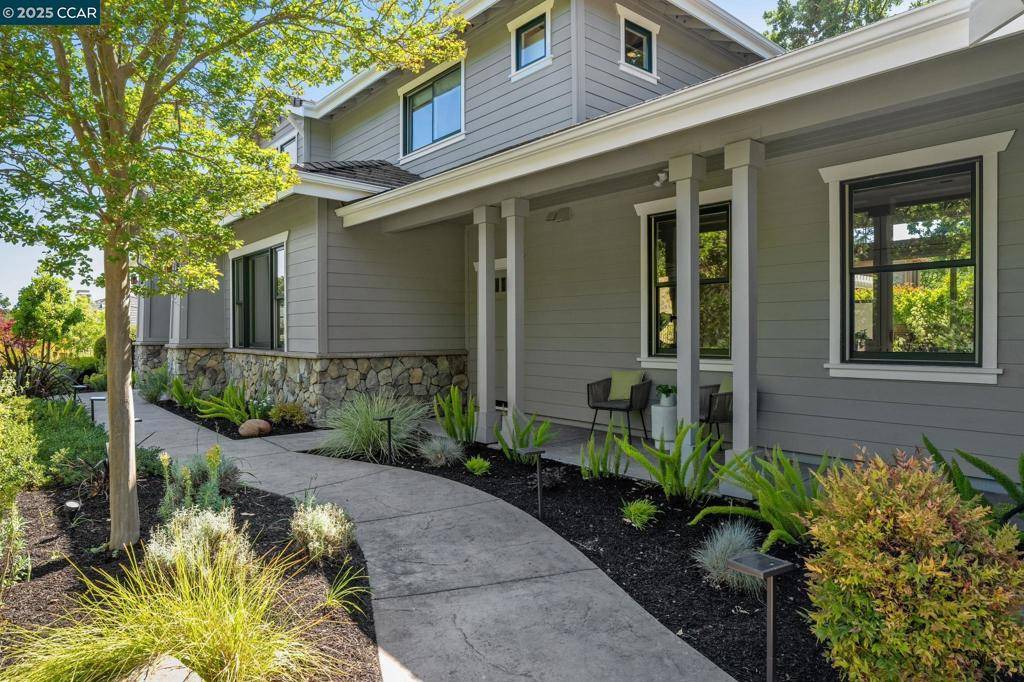 Lafayette, CA 94549-2602,10 Candlelight Lane