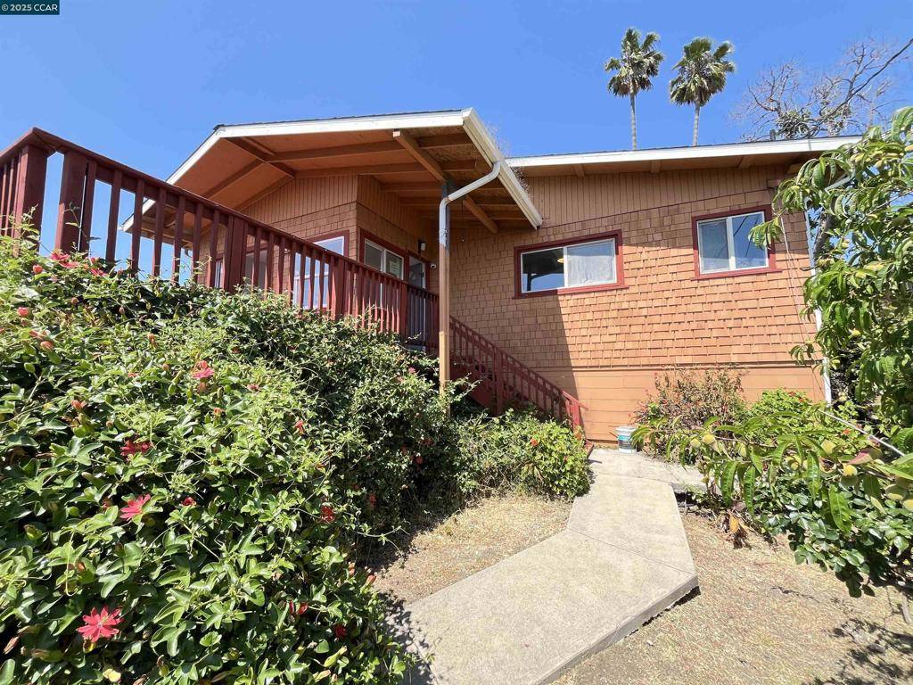 Oakland, CA 94605,7618 Sunkist Dr