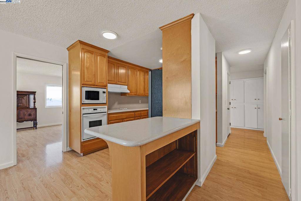 San Leandro, CA 94578,16651 Selby Dr