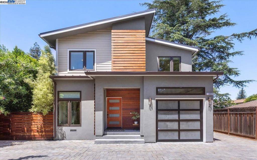 Menlo Park, CA 94025,1002 Middle Ave
