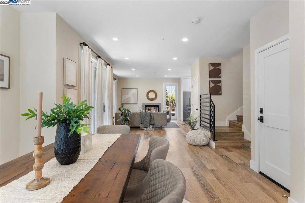 Menlo Park, CA 94025,1002 Middle Ave
