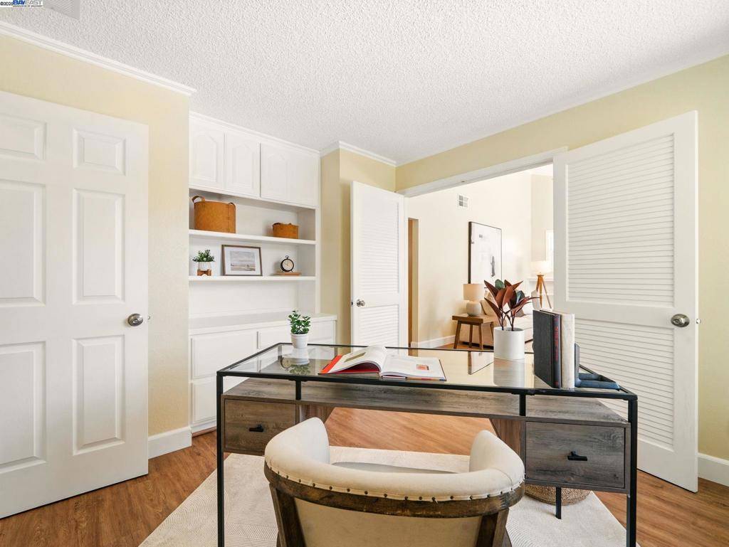 Fremont, CA 94555,33537 Bardolph Cir