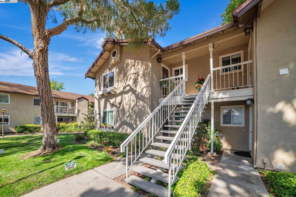 Livermore, CA 94550,1324 Chateau Cmn #202