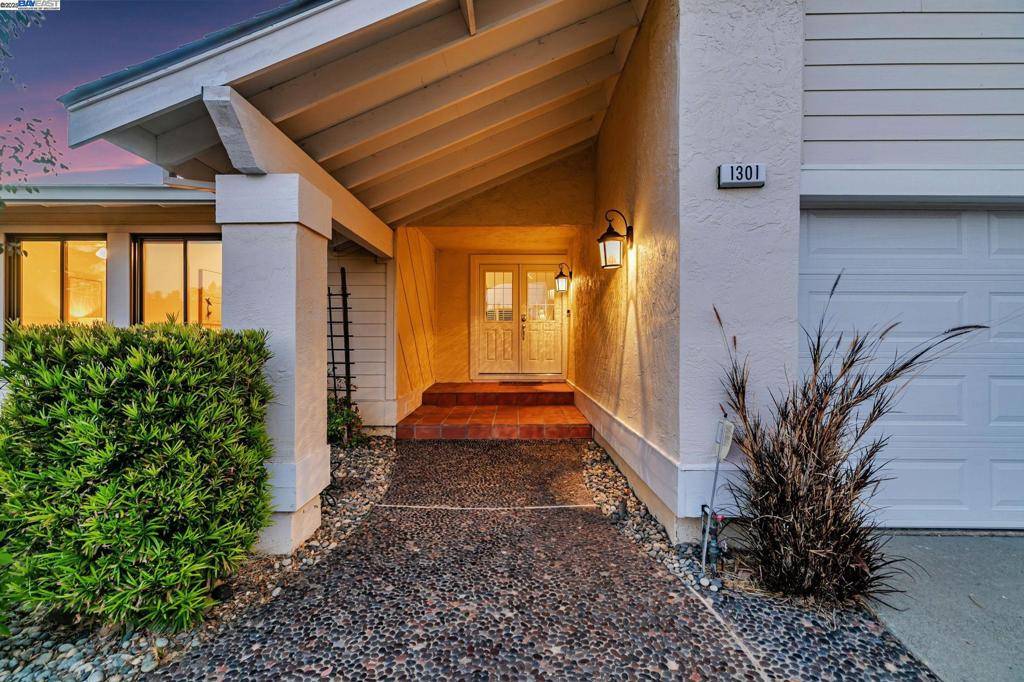 Fremont, CA 94539,1301 Quema Dr
