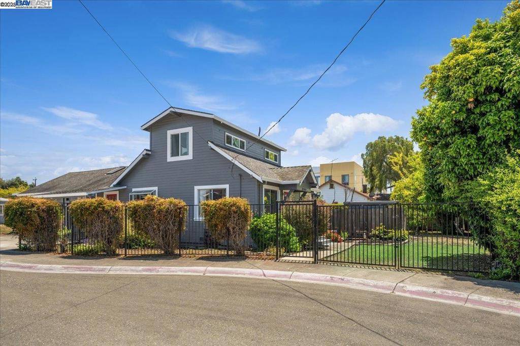 Hayward, CA 94545,25024 Eden Ave