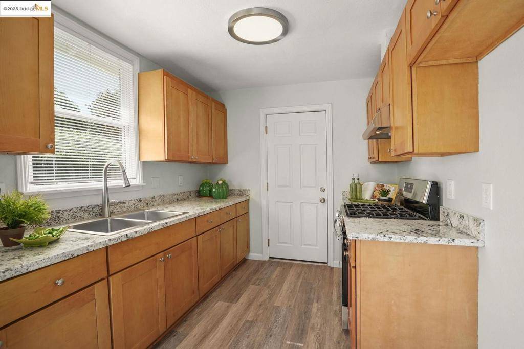Concord, CA 94518,1400 San Carlos AVE
