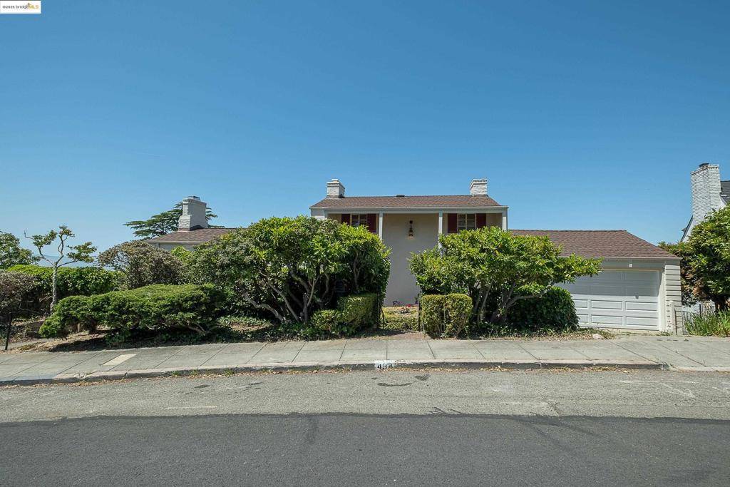 Berkeley, CA 94708-1206,494 Cragmont
