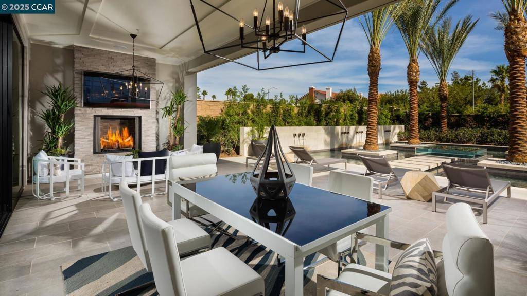 Morgan Hill, CA 95037,18502 Corte Damian