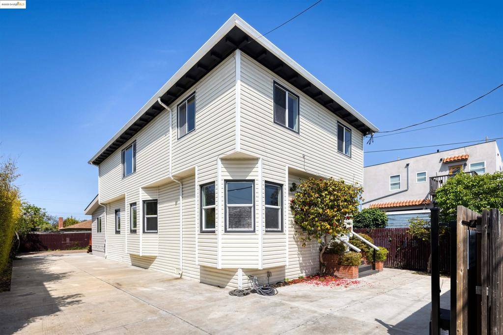 Berkeley, CA 94702,2914 Stanton St