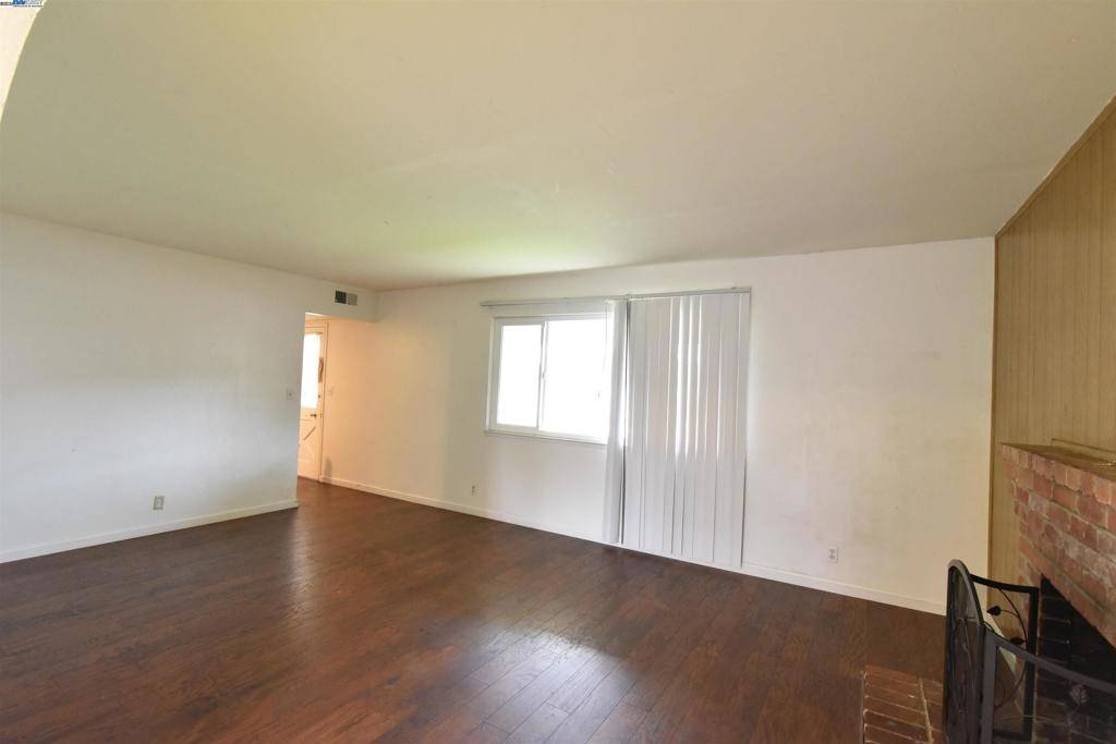 Milpitas, CA 95035,1618 Grand Teton Dr.
