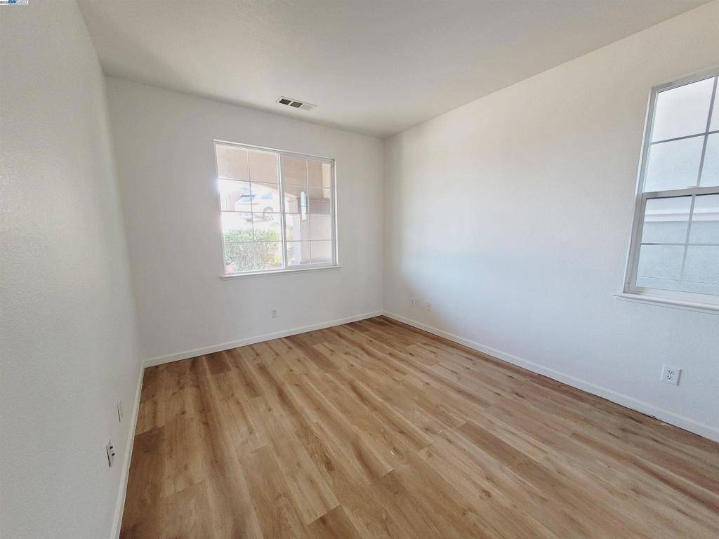 Pittsburg, CA 94565,127 Delta Vista Ln