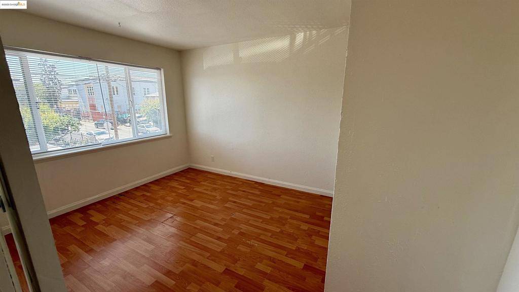 Oakland, CA 94603,10100 Walnut