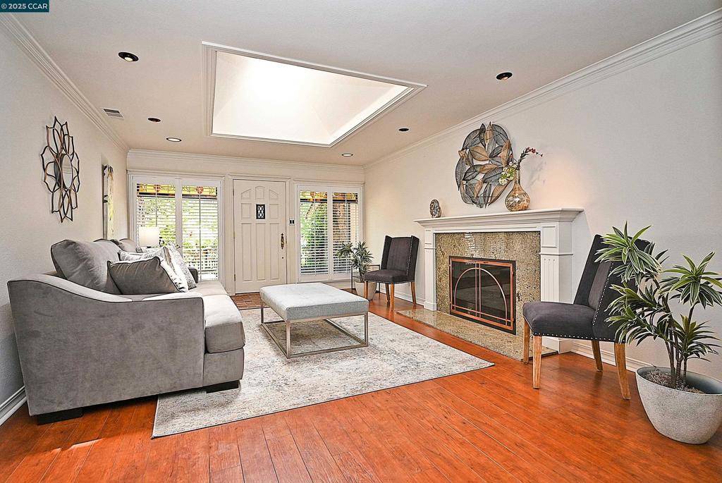 Pleasant Hill, CA 94523,273 Oak Park Ln