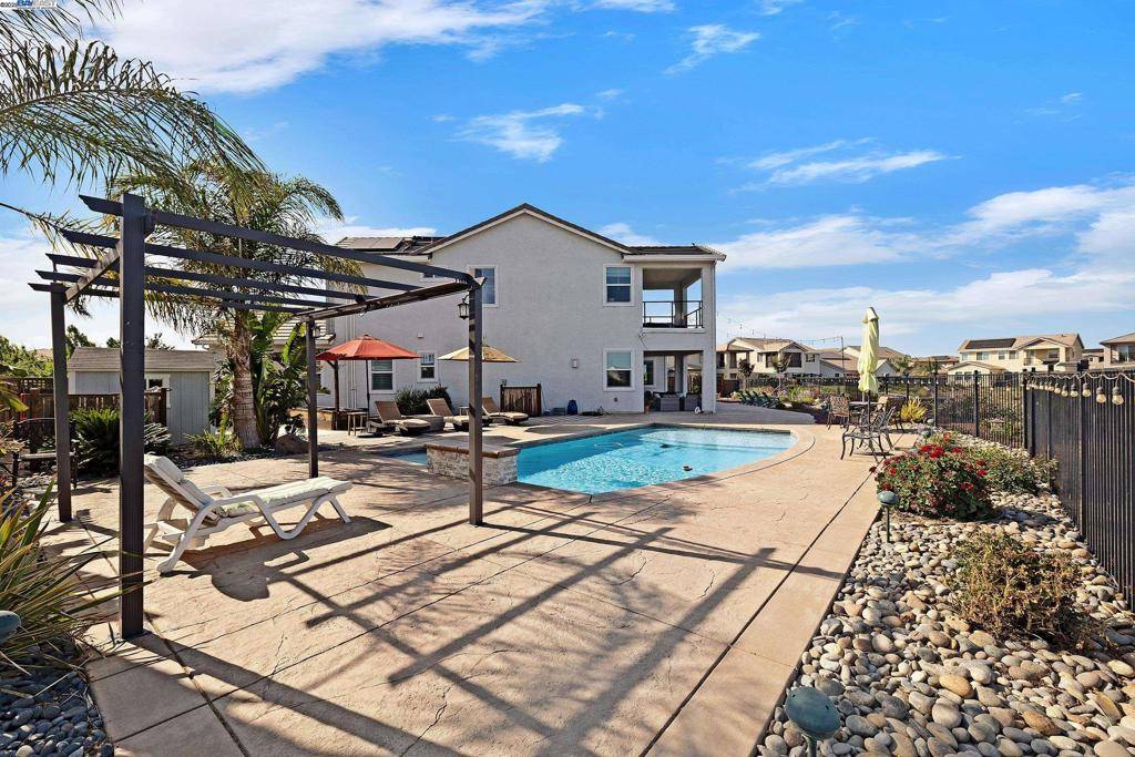 Lathrop, CA 95330,2495 Kruip Ct