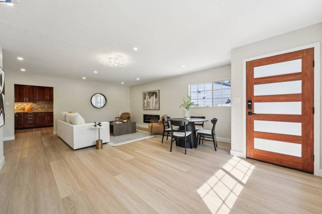 Redwood City, CA 94062,431 Alameda De Las Pulgas
