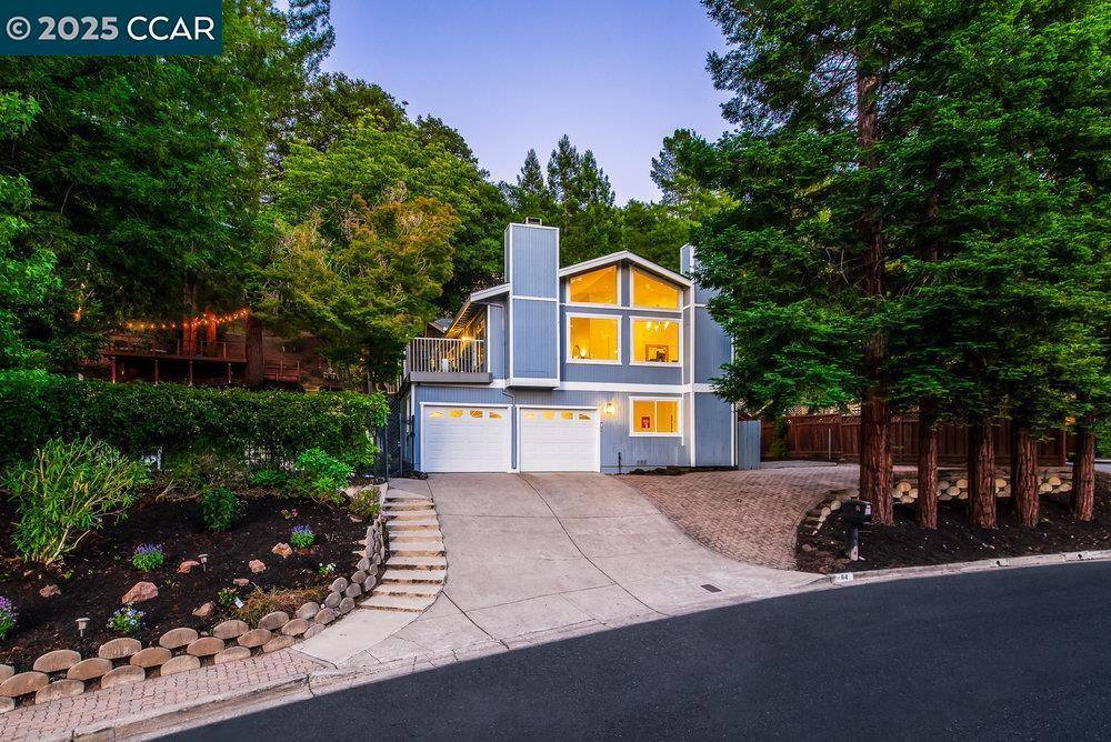 Orinda, CA 94563,64 Muth Drive