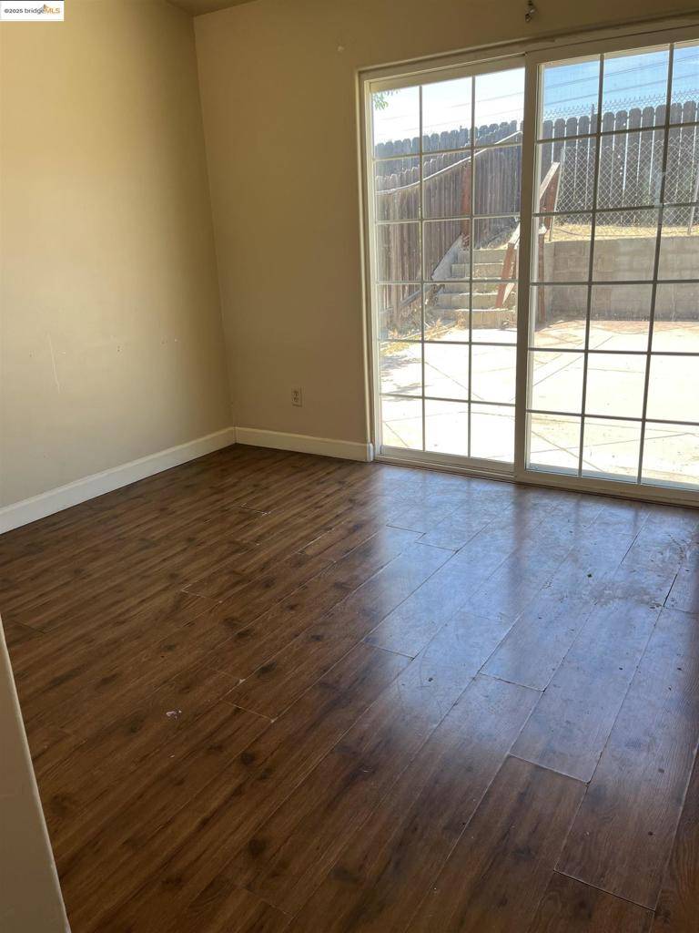 Oakley, CA 94561,881 Chianti