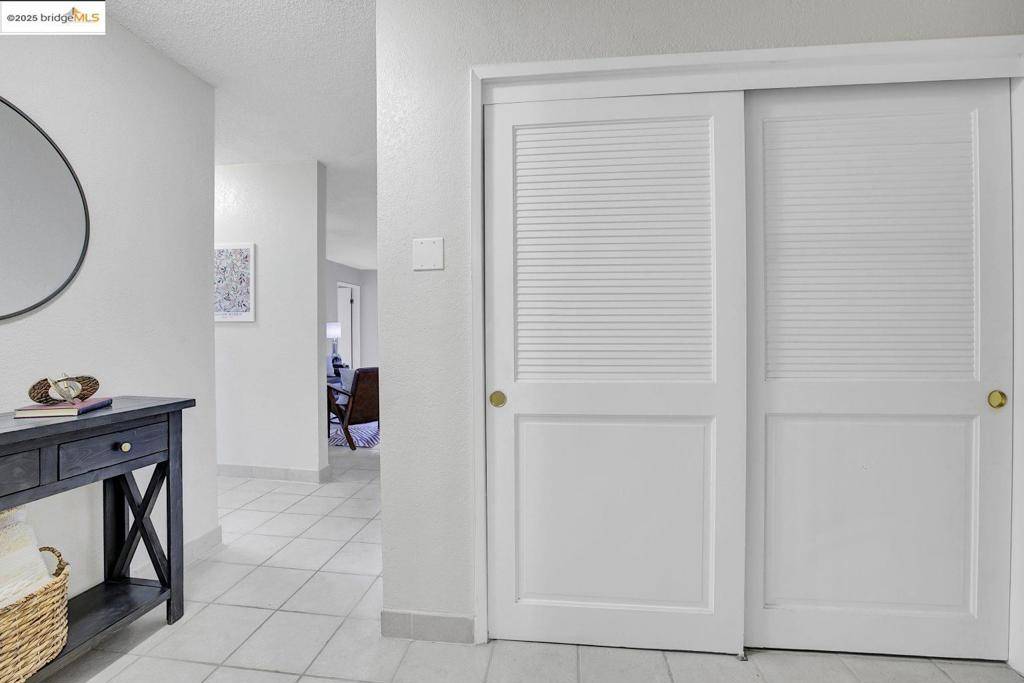 Oakland, CA 94610,466 Crescent St #115