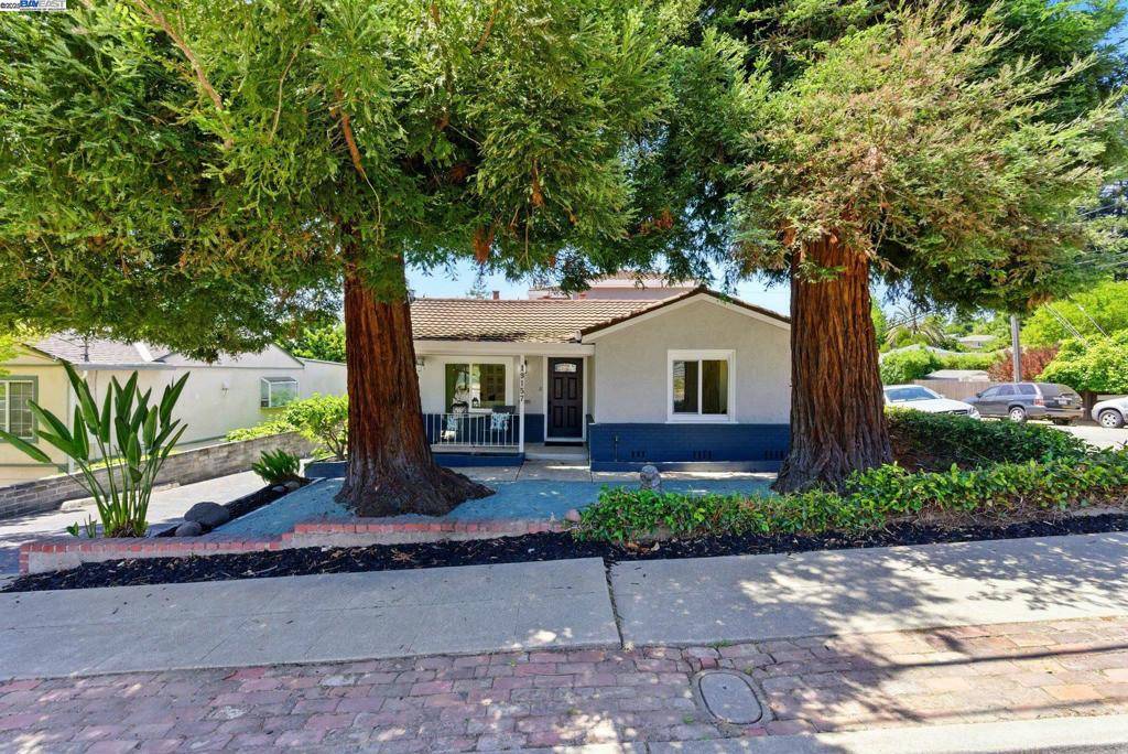 Castro Valley, CA 94546,19157 Parsons Ave