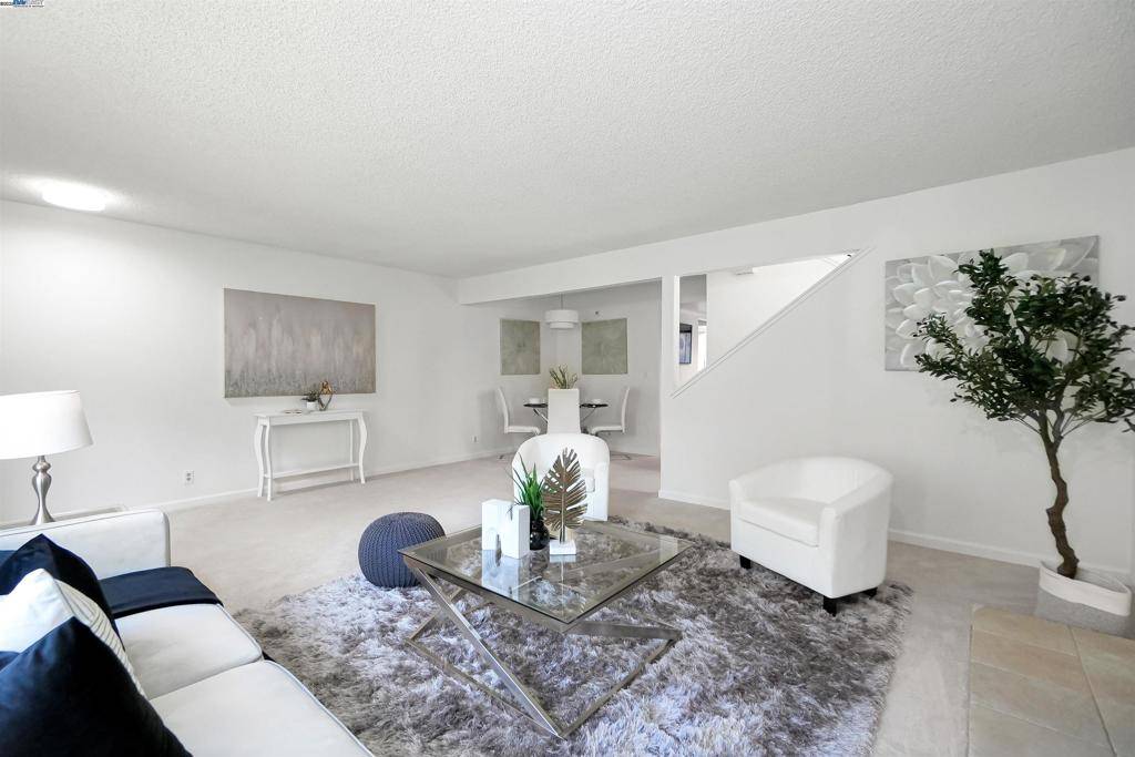Castro Valley, CA 94552,20694 Waterford Pl