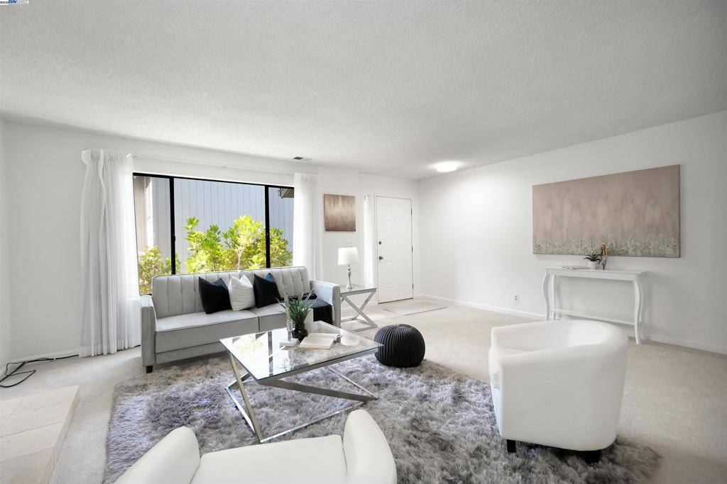 Castro Valley, CA 94552,20694 Waterford Pl