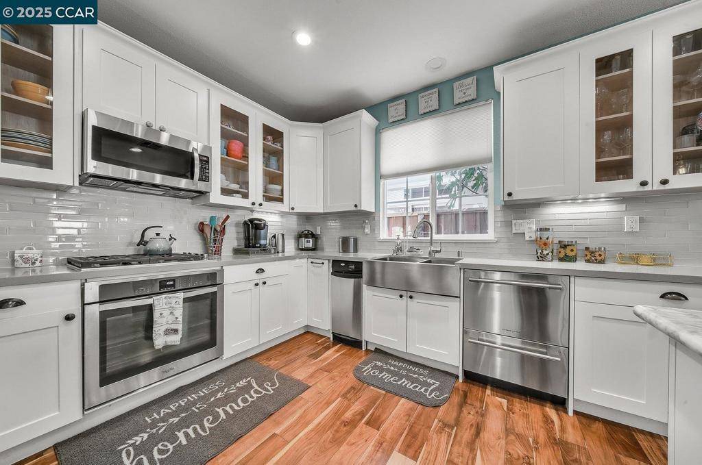 Pleasant Hill, CA 94523,22 Village Square Pl