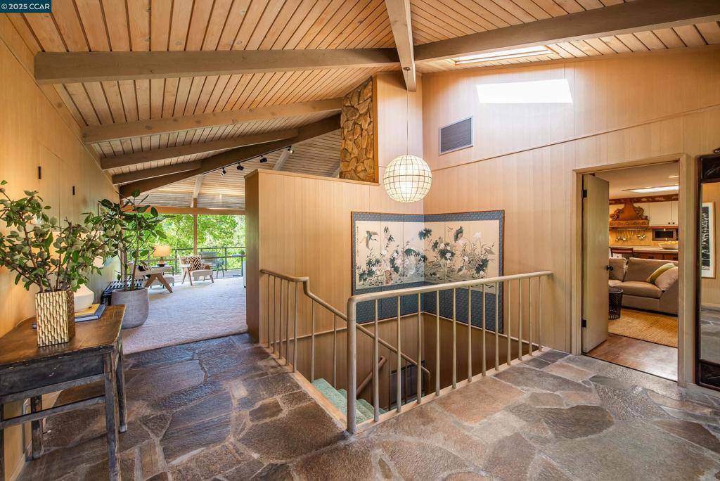 Lafayette, CA 94549,71 Silverwood Dr