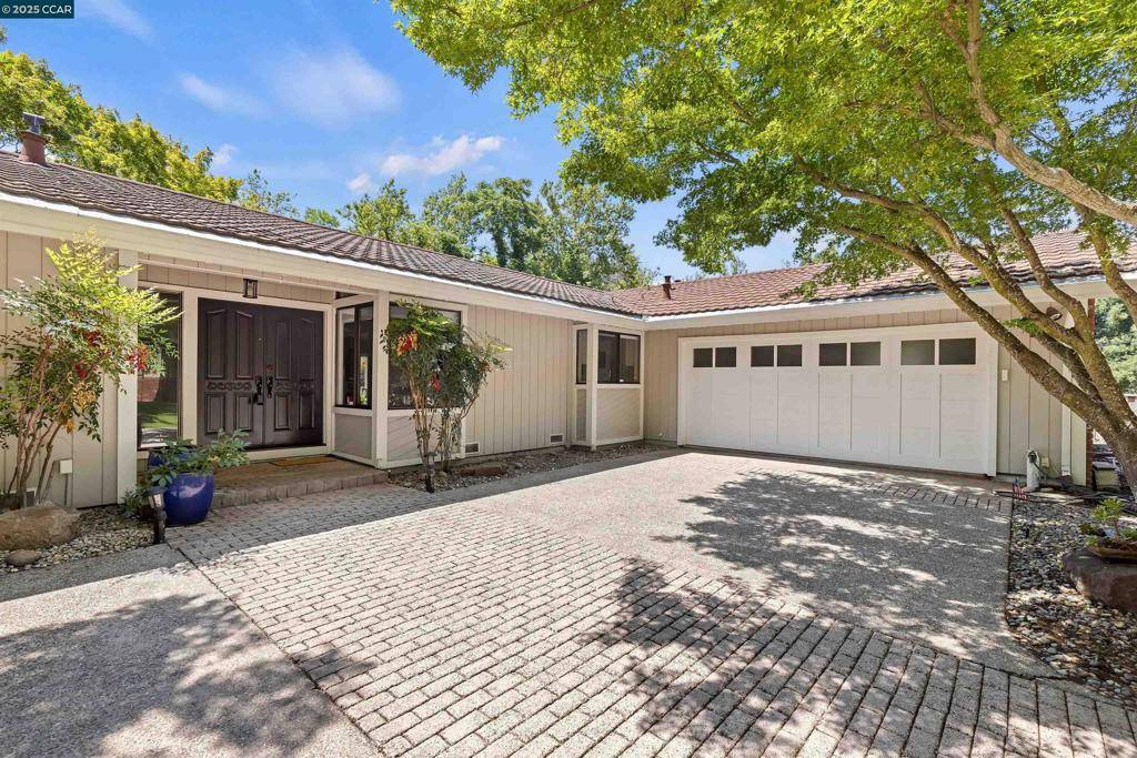 Martinez, CA 94553,5104 Alhambra Valley Rd