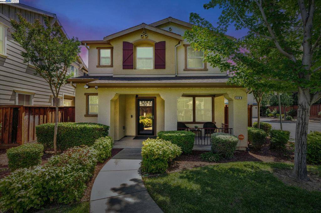 Pittsburg, CA 94565,208 Jupiter Ct.