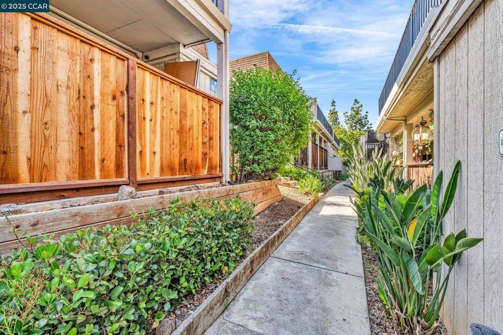 Concord, CA 94521,3641 Clayton Rd #34