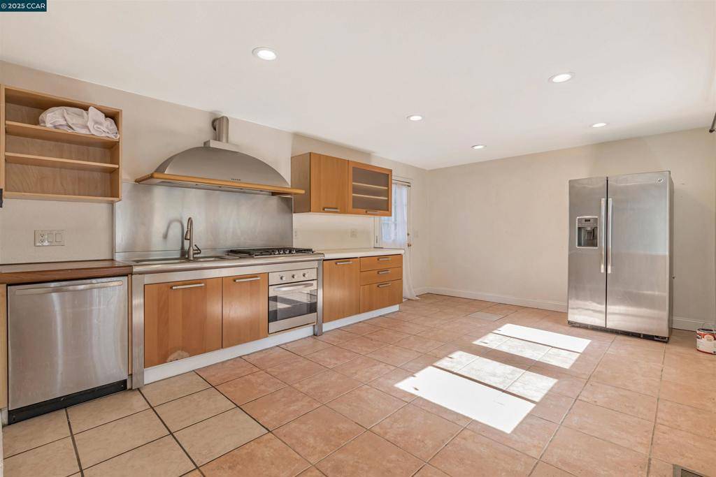Walnut Creek, CA 94596,233 Sierra Dr