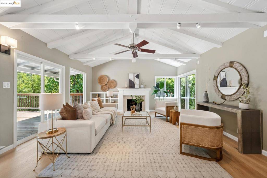 Orinda, CA 94563,184 Lombardy Ln